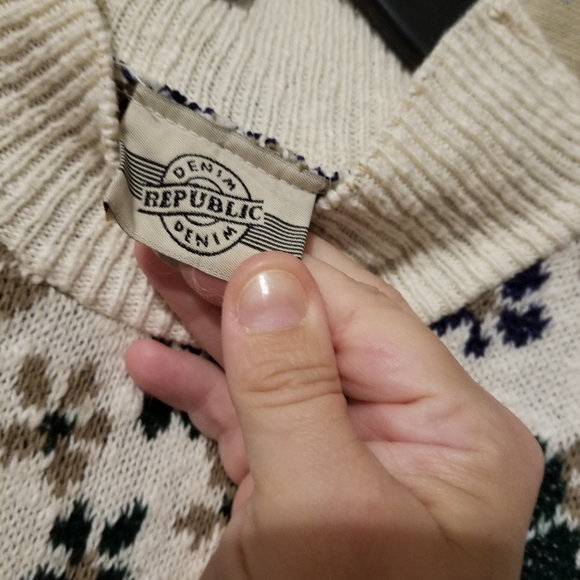 Vintage Denim Republic Floral Sweater - Picture 2 of 3